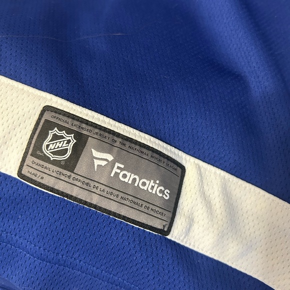 NEW TORONTO MAPLE LEAFS JERSEY - Picture 5 of 5
